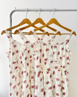 پیراهن گل سرخ